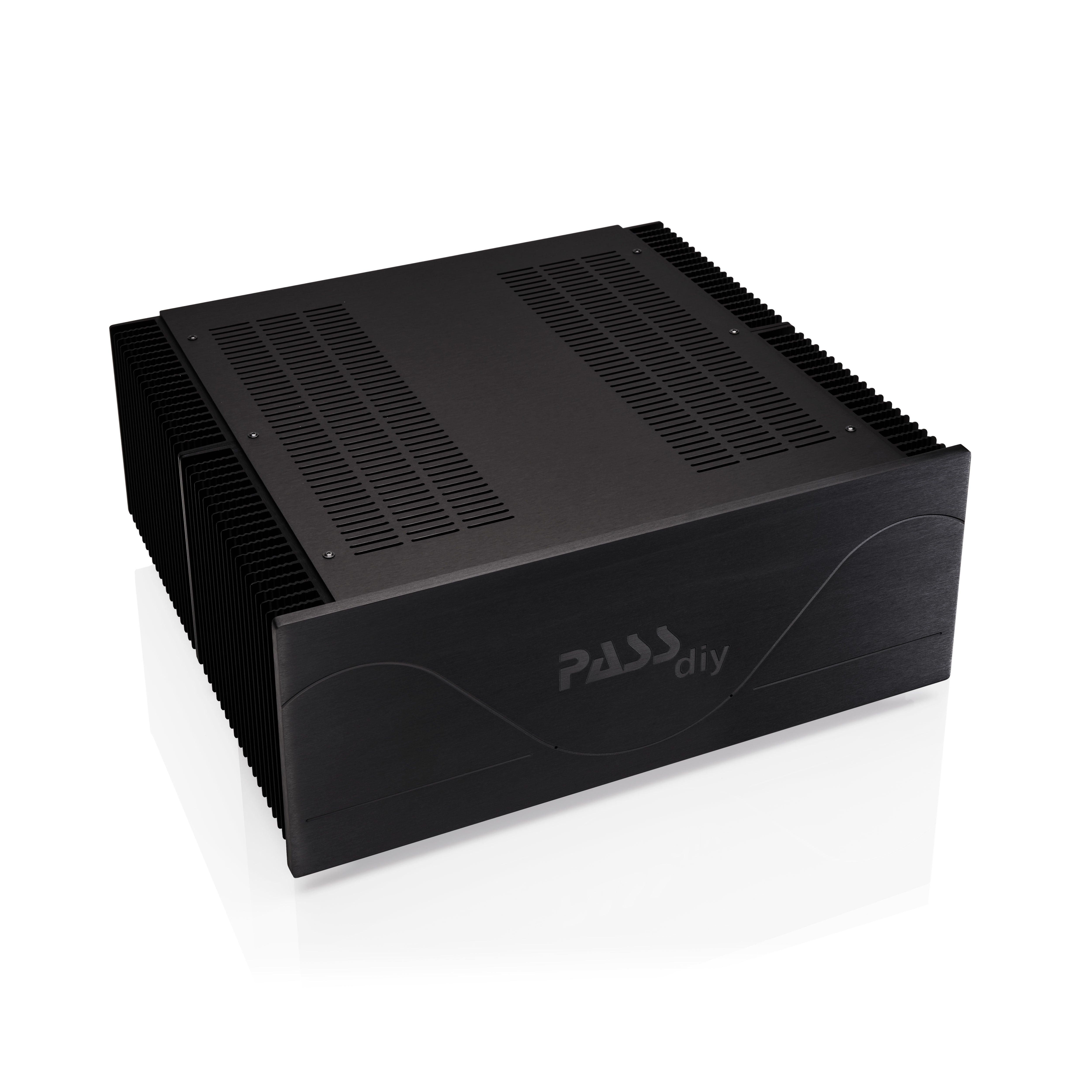 2025 Deluxe Chassis - 4U
