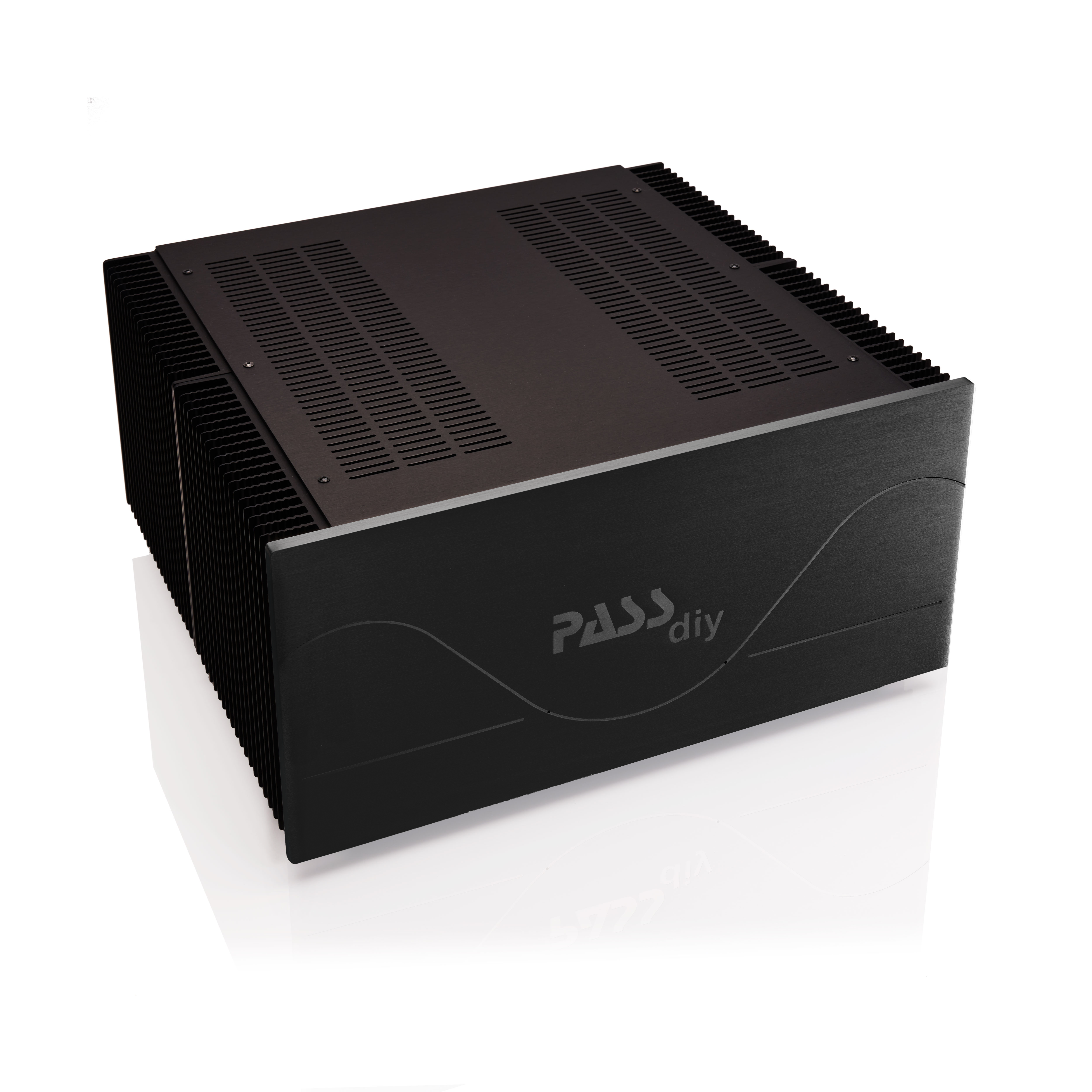 2025 Deluxe Chassis - 5U